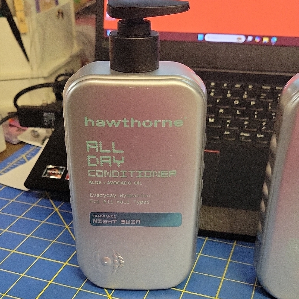 Hawthorne Silver Conditioner with Aloe and Avocado Oil 473ml New